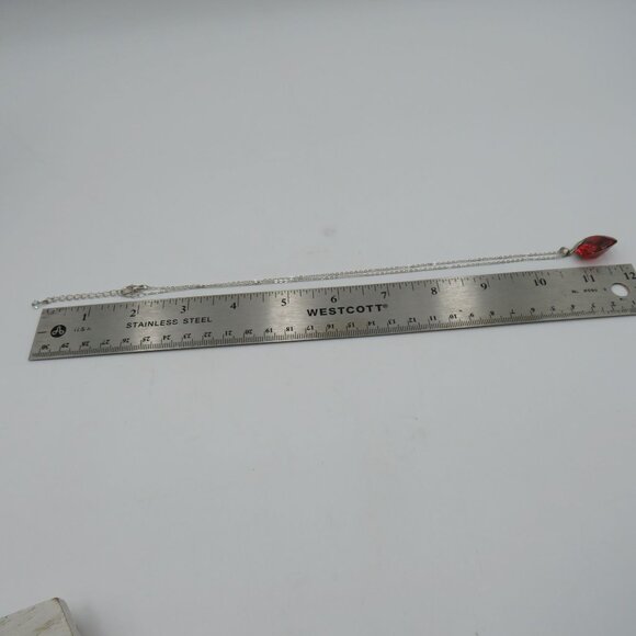 Crystal Necklace 18" Heart Shaped Faceted Red Pendant Necklace Silver Tone Chain - Picture 7 of 7